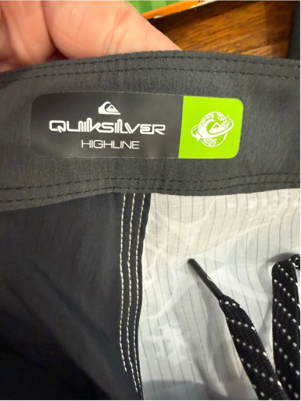 Men’s Quiksilver Highline Board Shorts size 31 Small Black White Geometric Swim